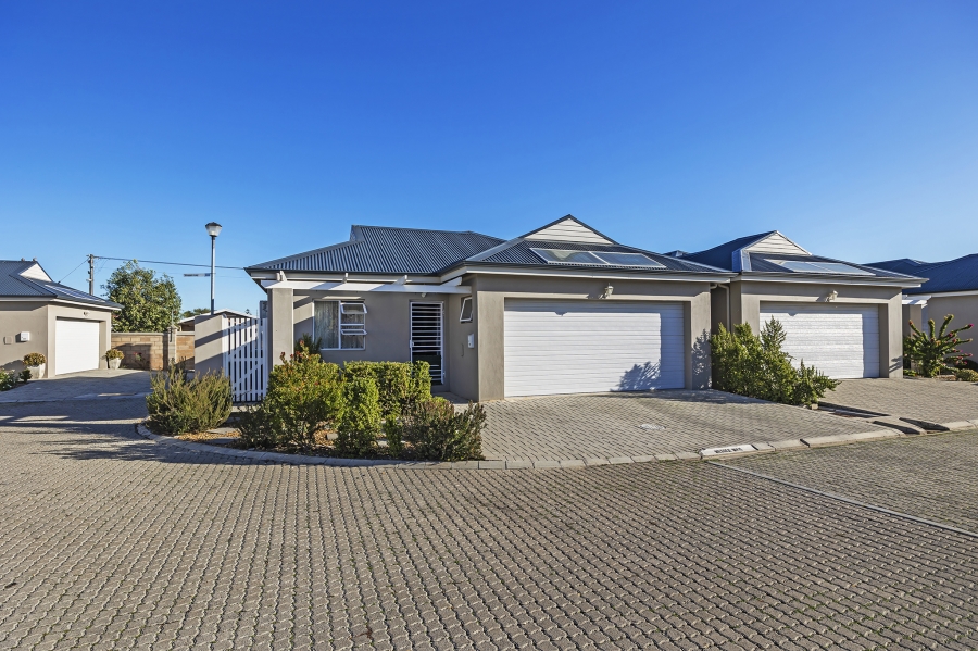 3 Bedroom Property for Sale in Zonnendal Western Cape